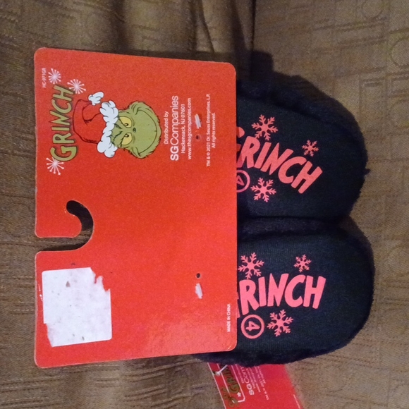 New Grinch Prewalk Slippers Size 4 - Picture 2 of 2